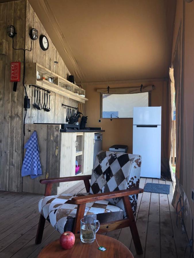 De Hazelaarshof Luxe Glampingtent Bij Natuurgebied De Millingerwaard Kekerdom Exterior foto